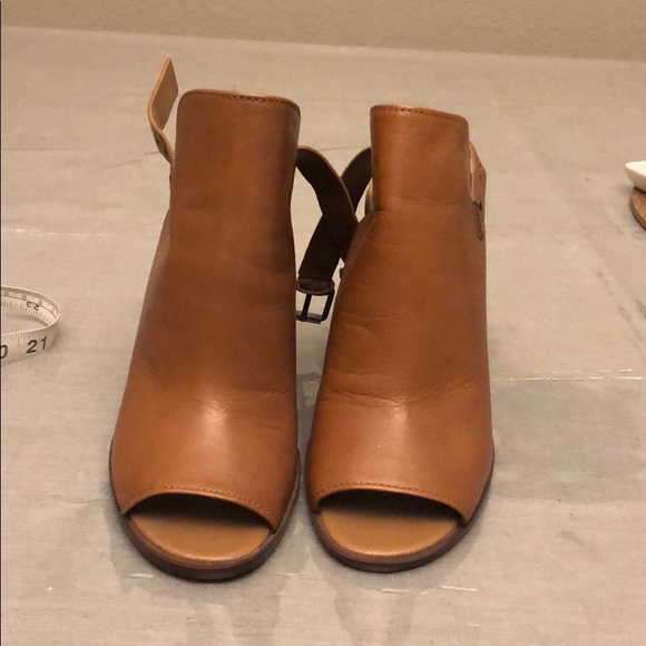 Tan open heel - Picture 1 of 5